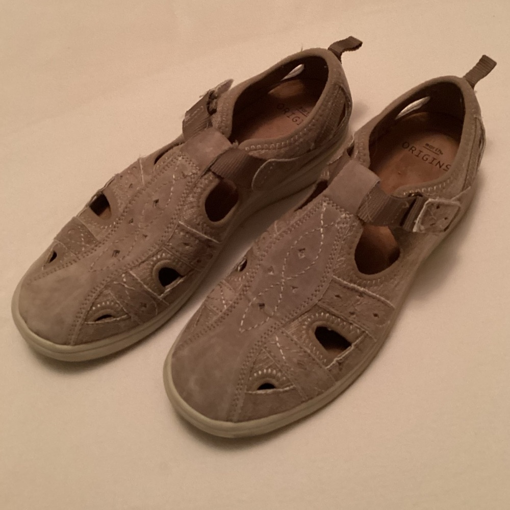 Earth Origins Effie Sedona Brown Suede Shoes with Hook & Loop Closure Size 7